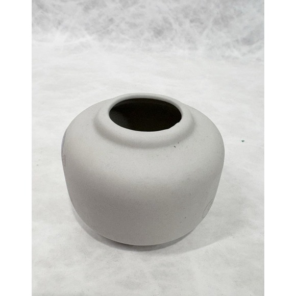 Vintage Cat Bud Vase Ceramic Floral Basket Kitty Cottagecore 2.75" Tall Cute - Picture 3 of 8